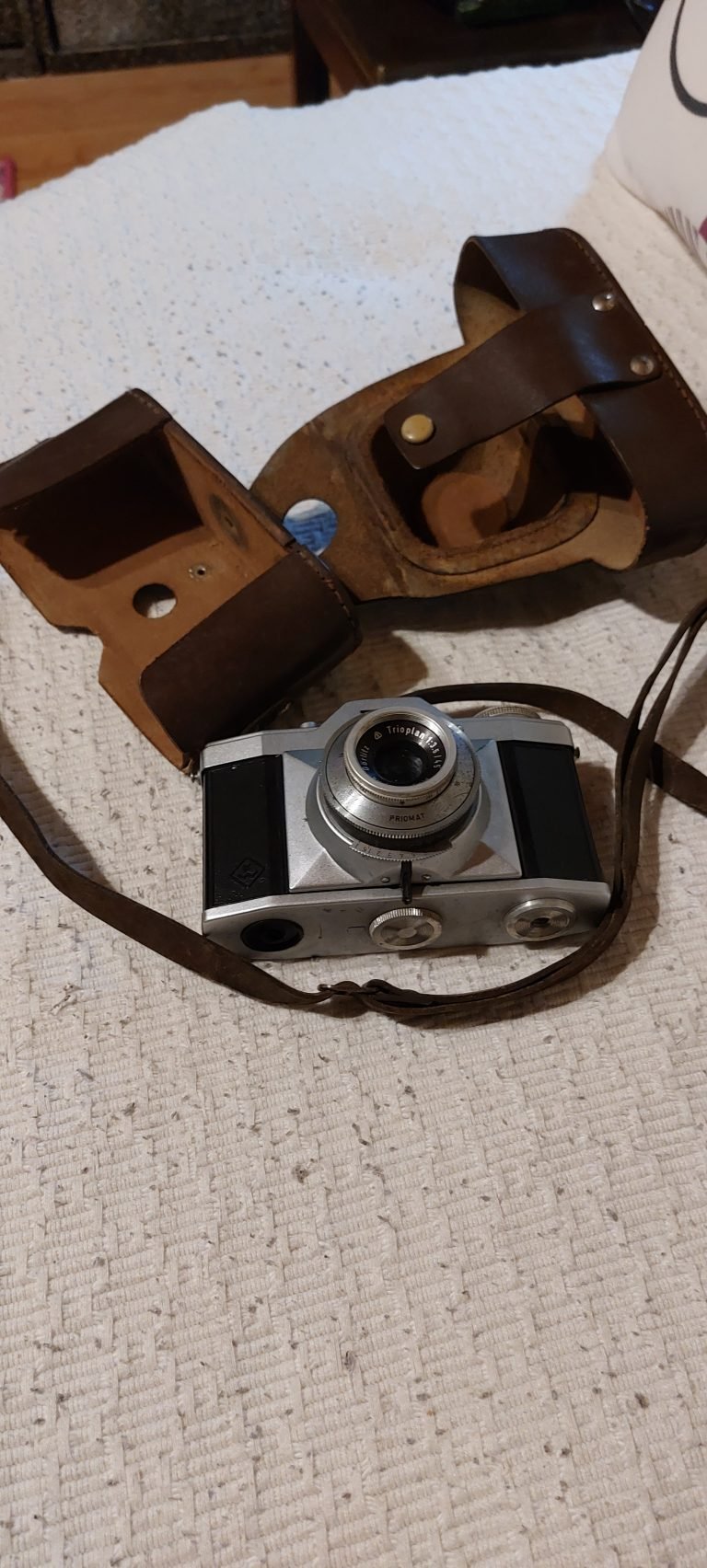Prodajem stare fotoaparate